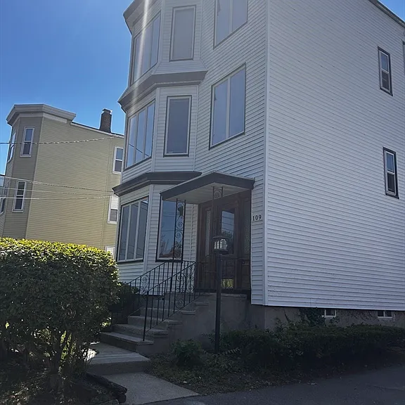 109 Coleridge St #1 — Photo 1