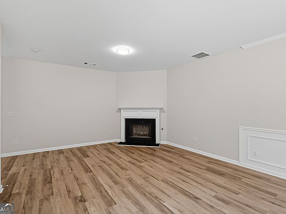 4th image of 6065 Hemperly Rd