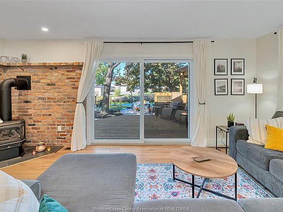5th image of 255 Edward Rd