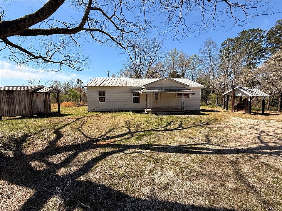 1st image of 140 Davis Hill Rd