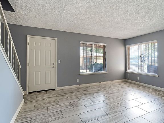 4th image of 1372 Lorilyn Ave Unit 3