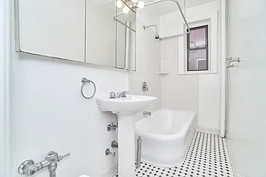 Rented by Living New York