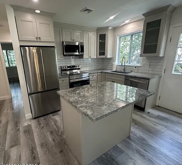 19B Maplewood Dr #52 — Photo 6