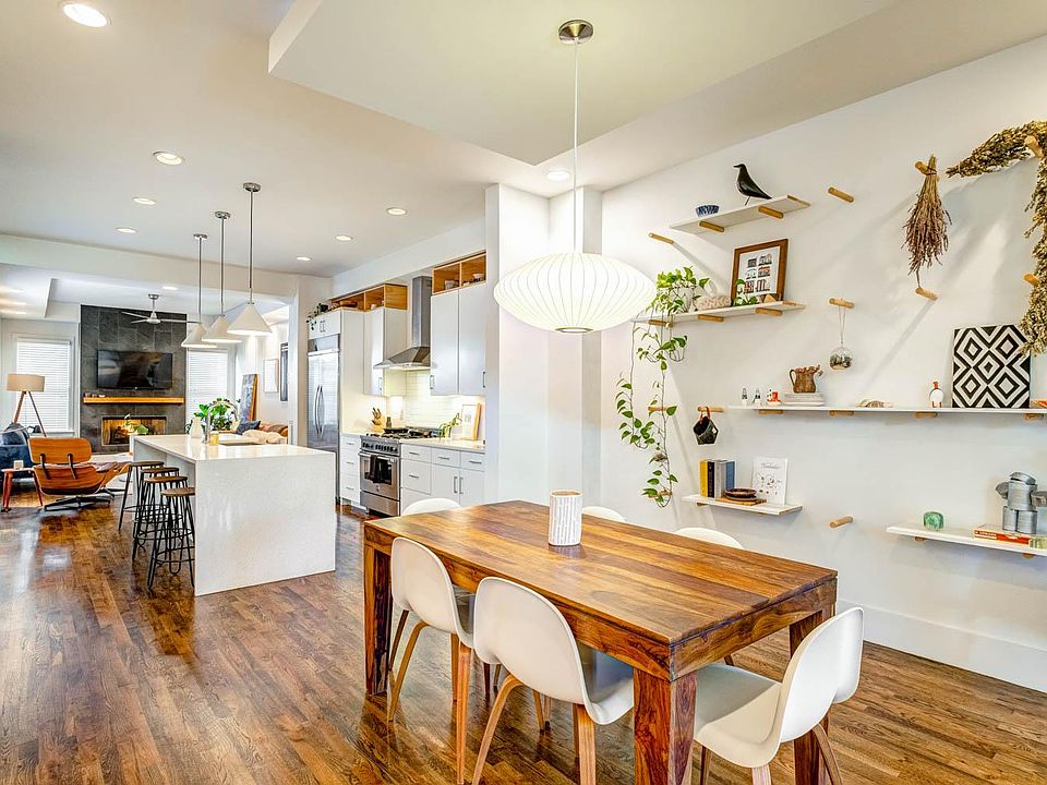 Walk in to the dining room and spacious, open floor plan.