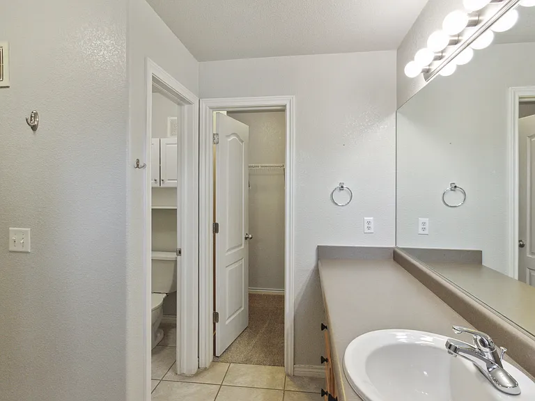 5552 W 29th St #4112-1 — Photo 9
