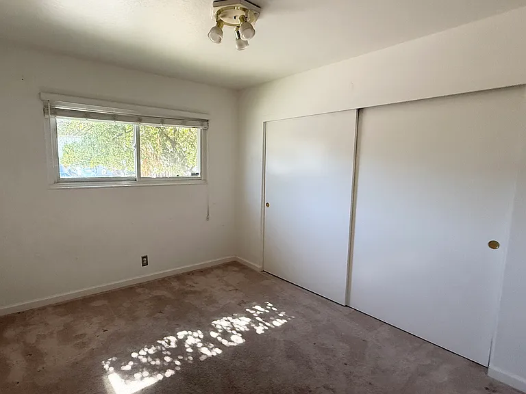6310 Lillian Way — Photo 6