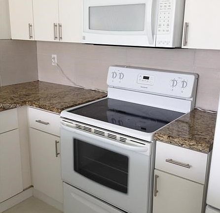 3rd image of 7900 Tatum Waterway Dr APT 106