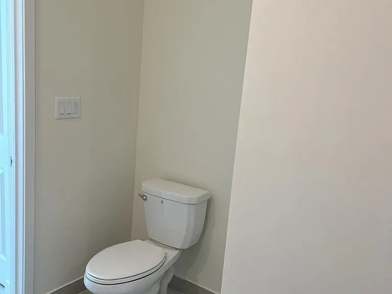 8001 NW 41st St #405 — Photo 19