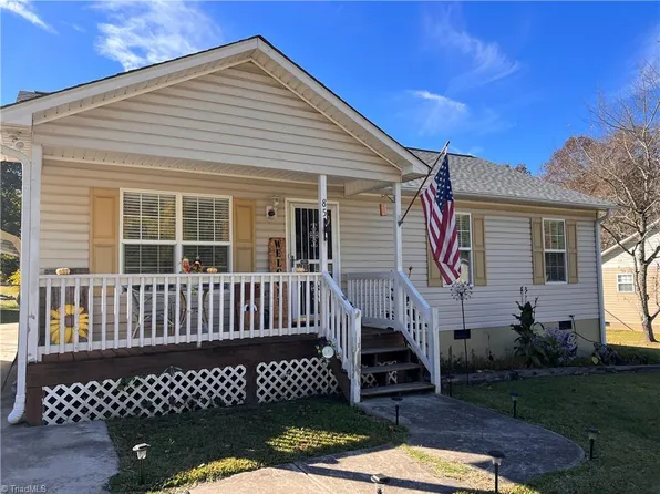 85 N Snider St, Denton, NC 27239