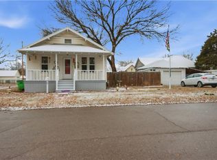 309 S Montgomery St, Cherryvale, KS 67335