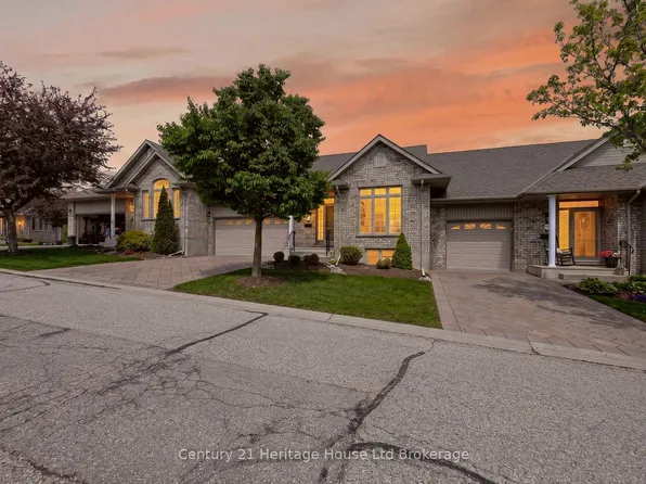 450 Lakeview Dr #13, Woodstock, ON N4T 1V6