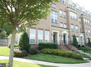 9828 Pickens Pl, Manassas Park, VA 20111