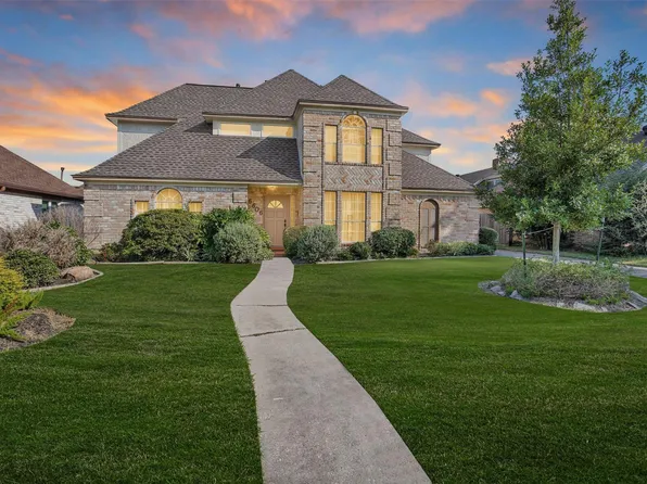 6606 Castle Lane Dr, Houston, TX 77066