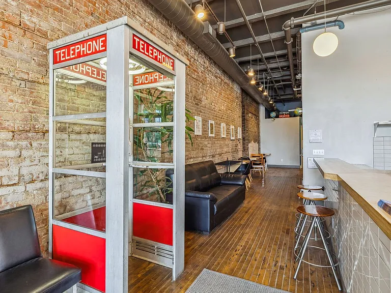 Building's Lounge