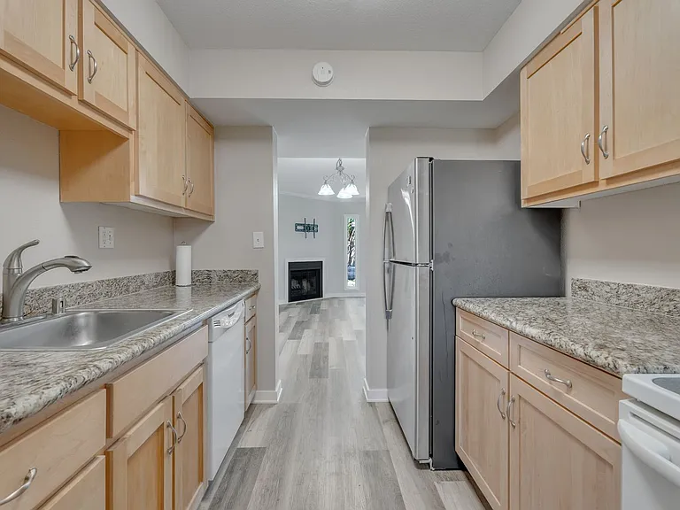 362 Tabor Ave — Photo 10