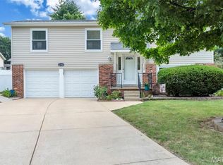 110 Phyllisaire Ct, Saint Peters, MO