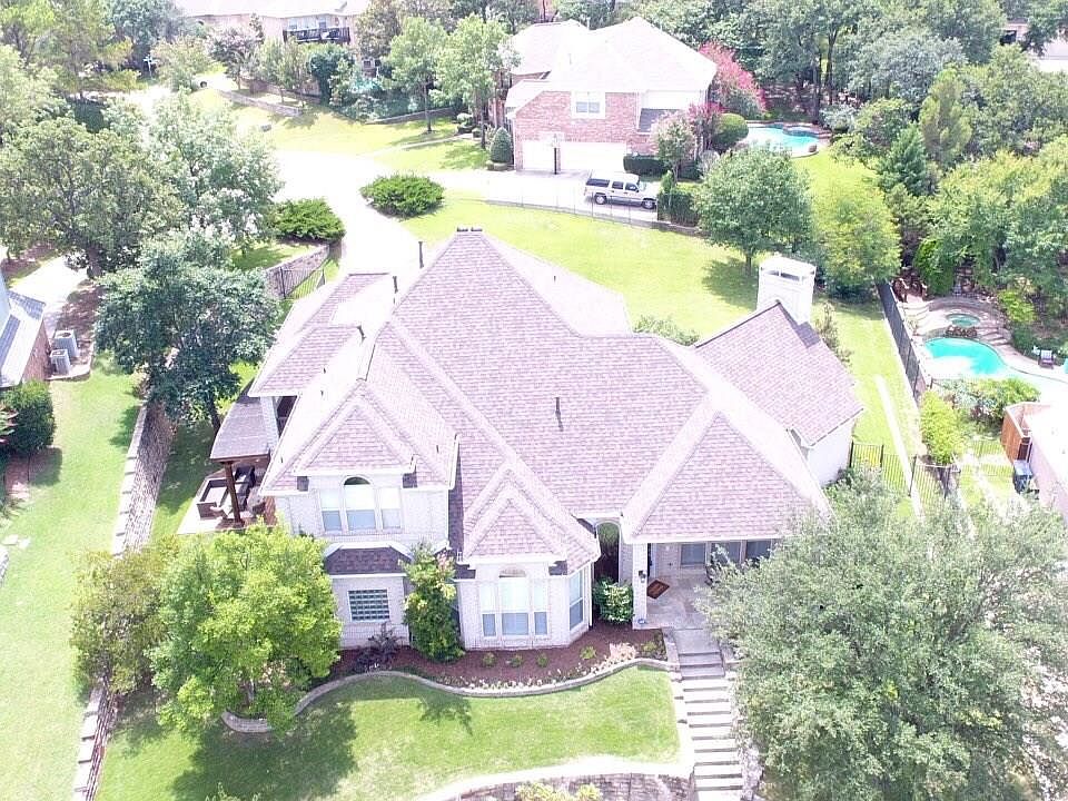 2nd image of 3107 Hillside Dr