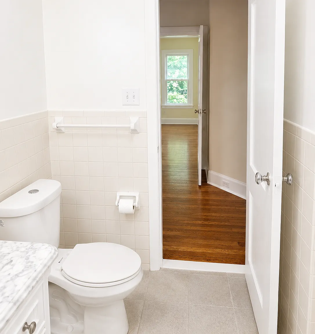 380 McKinley Ave — Photo 2