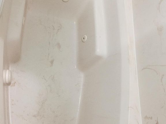 Whirpool tub in master bedroom