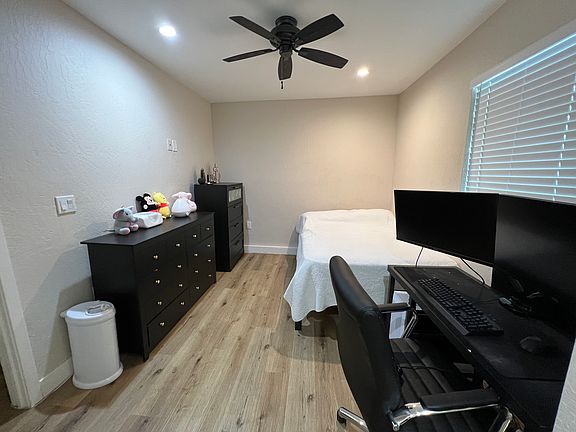 3rd image of 2819 Croft Dr #2
