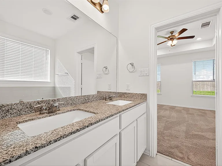 8114 Royal Palm Ct — Photo 31