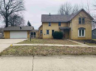 405 Oak St, Williamsburg, IA 52361