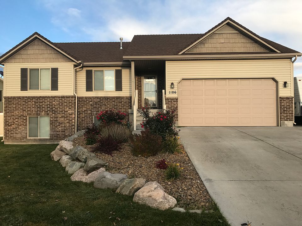 1st image of 1106 N Moonstone Dr