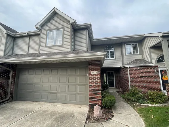 9434 Van Buren St, Crown Point, IN 46307