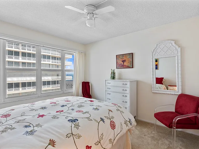 4010 Galt Ocean Dr #802 — Photo 15