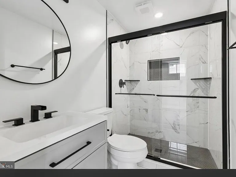 8 Lawhorn Rd — Photo 2