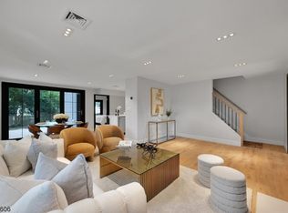 959 Barnes Dr, Ridgewood, NJ 07450