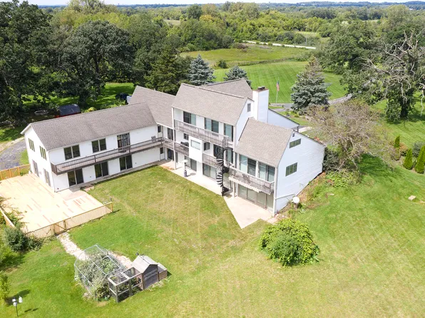 19205 McGuire Rd, Harvard, IL 60033