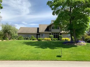 4653 Walten Woods Dr, Erie, PA 16511