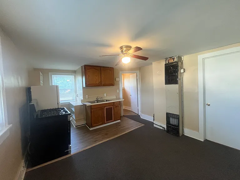 1 bed, 1.0 bath, $675 — Photo 5