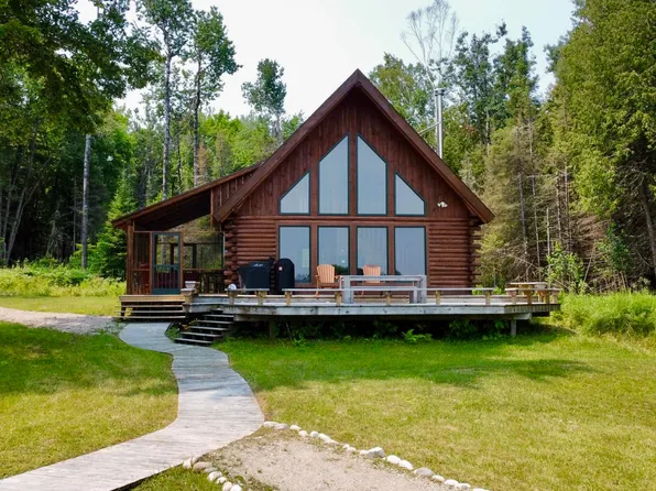 1265 S Waug Wig A Naubee Ave, Cedarville, MI 49719