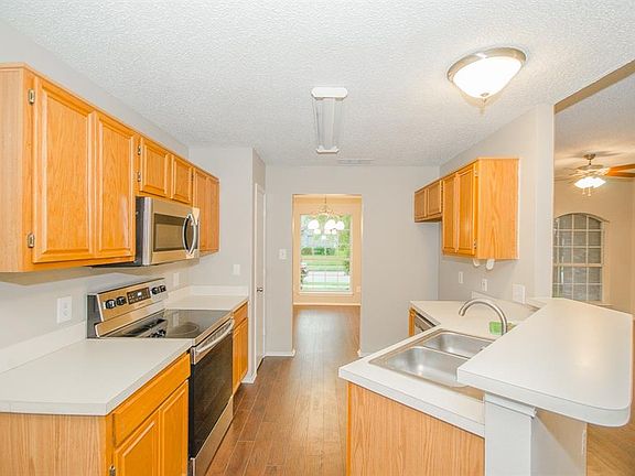 2nd image of 2800 Hidden Springs Dr