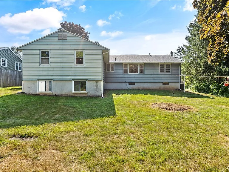 107 Overlook Dr — Photo 35