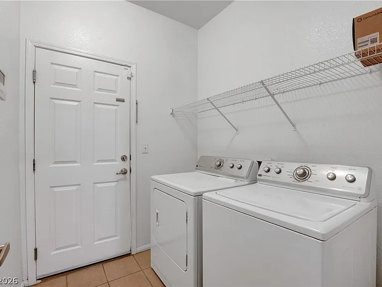 2294 Tedesca Dr — Photo 42