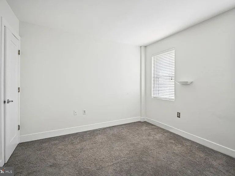 1727 R St NW #502 — Photo 10