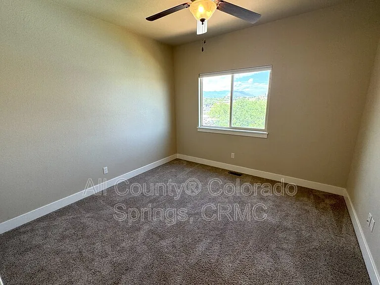 866 Redemption Point — Photo 18