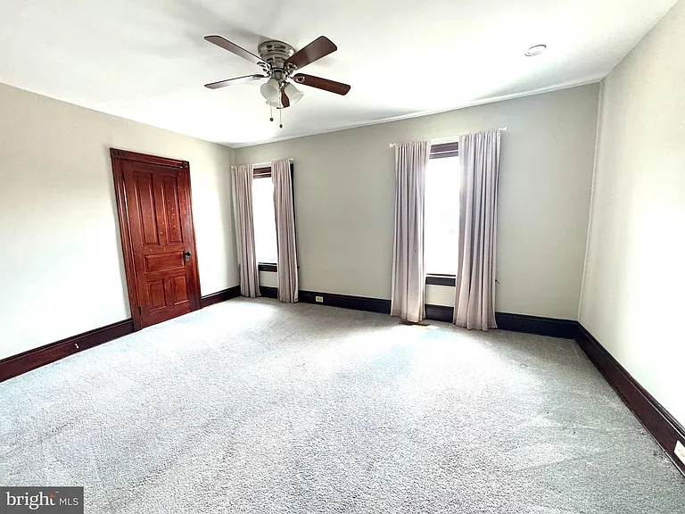 425 Juniper St — Photo 24