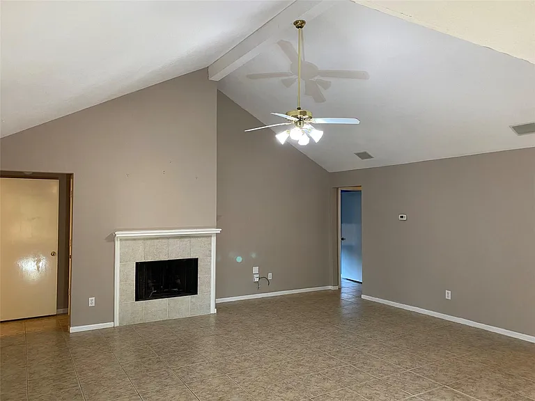 3601 Colleen Meadows Cir — Photo 4