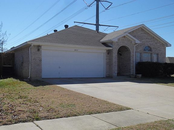 3rd image of 2031 Brownwood Ave