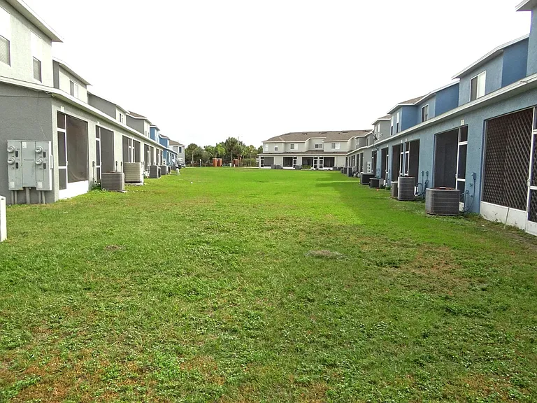 12909 Kings Crossing Dr — Photo 16