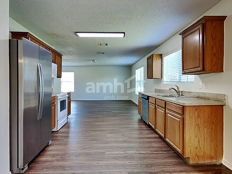 8021 Colbi Ln — Photo 3