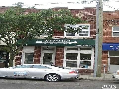 1st image of 264 Jericho Tpke