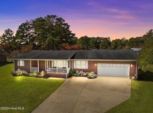 144 Jones Cir, Chocowinity, NC 27817