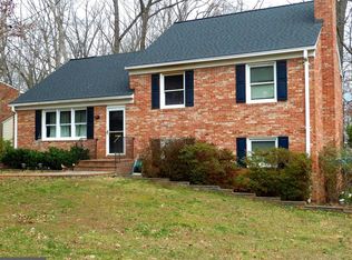 4527 Sleaford Rd, Annandale, VA 22003