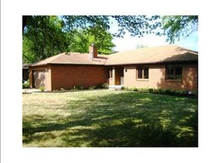 1106 Waterford Dr, Greenwood, IN 46142