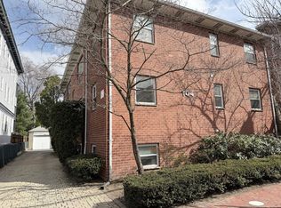102 Trowbridge St, Cambridge, MA 02138